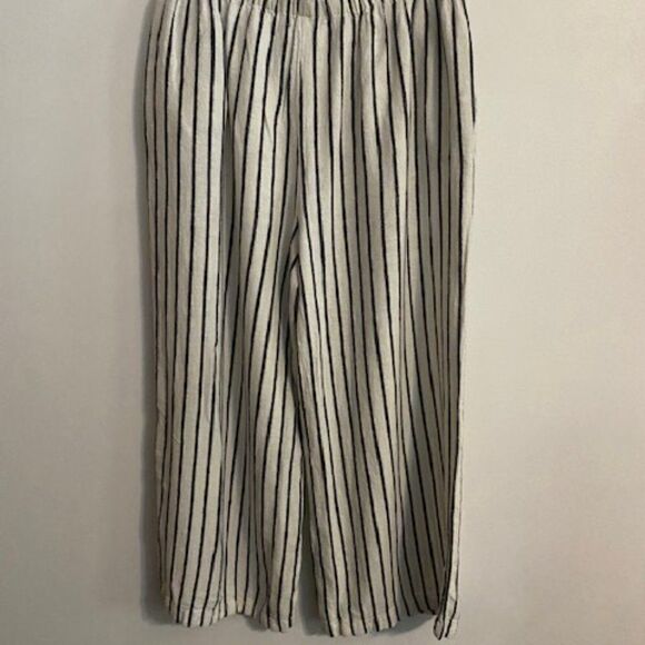 Ellen Tracy Black/White Stripe Linen blend wide-leg capri pants, size L - Picture 2 of 3